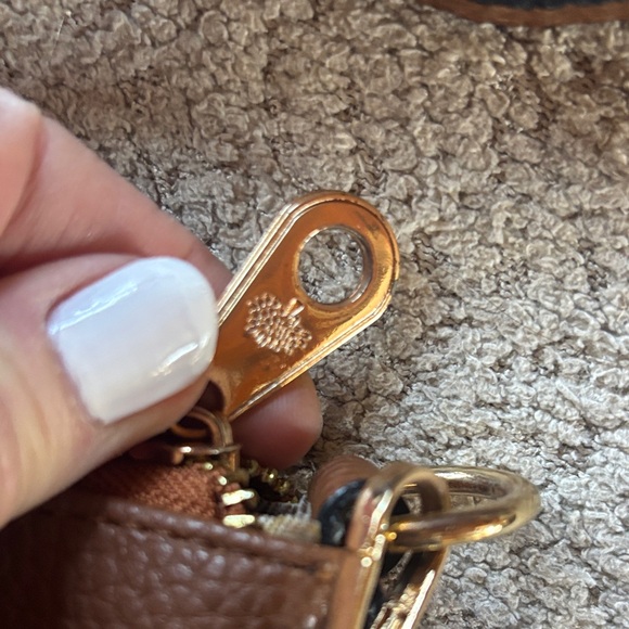 Mulberry Like Brown Leather Crossbody Bag - Picture 5 of 14